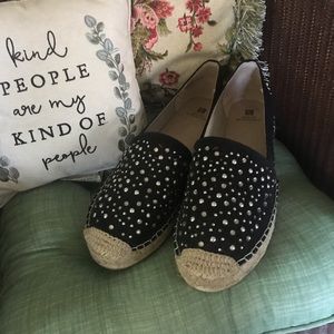 White Mountain Canvas Shoes Black Studded Sz 10